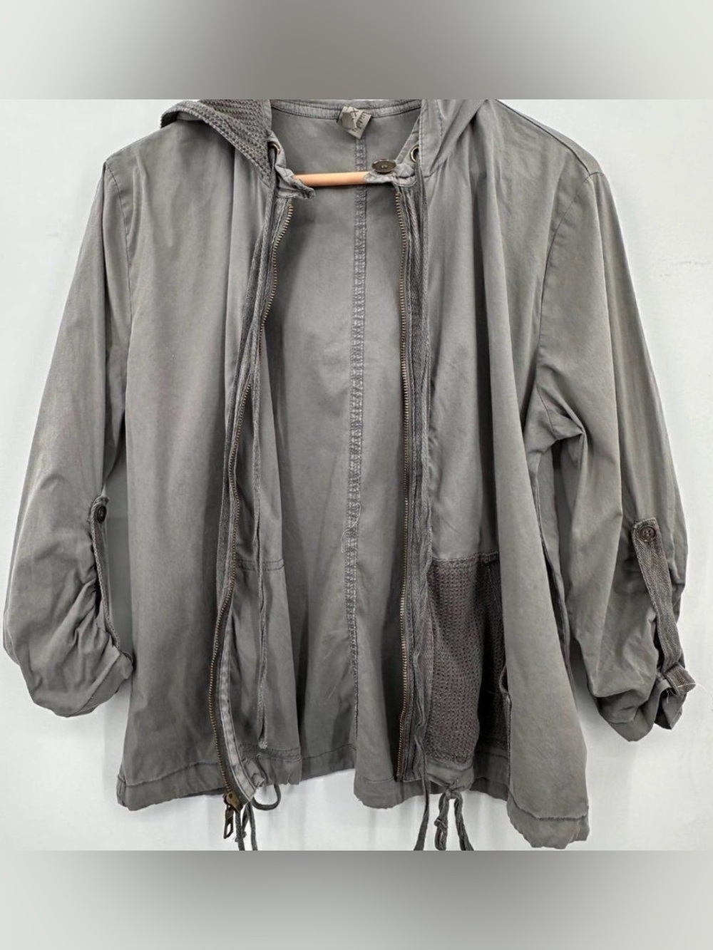 XCVI Soft Gray Utility Windbreaker Jacket Full Zip Longsleeve Hoodie Ruched Mes - Picture 3 of 16
